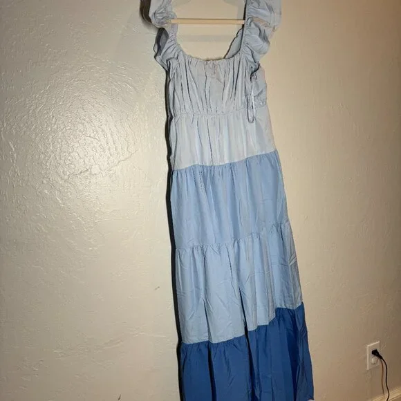 English Factory Tiered Colorblock Maxi Dress Size Medium NEW WITH TAG Women